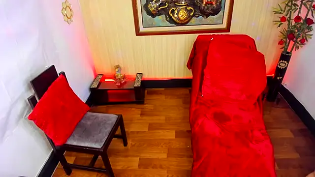 Snapshot of PowerExplosive chatting on 11.15.25 PowerExplosive online show from 11.15.25