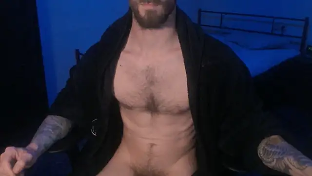 Snapshot of SexxxyLouis chatting on 03.09.25 SexxxyLouis online show from 03.09.25