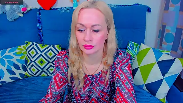 EllenMoore online show from 12.25.24