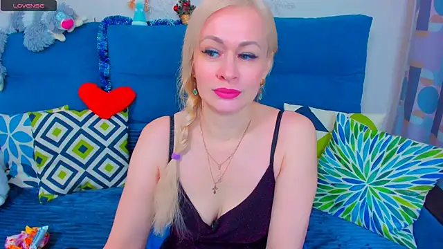 EllenMoore online show from 01.09.25