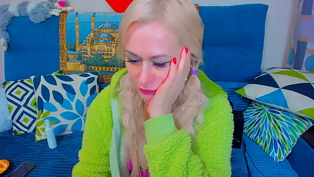 EllenMoore online show from 01.13.25