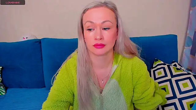 EllenMoore online show from 10.26.25