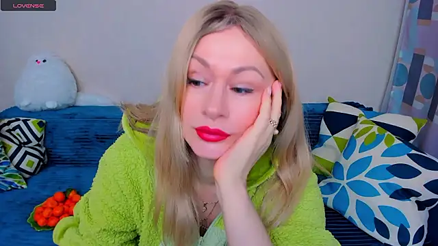 EllenMoore online show from 03.12.26