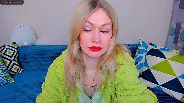 EllenMoore online show from 03.17.26