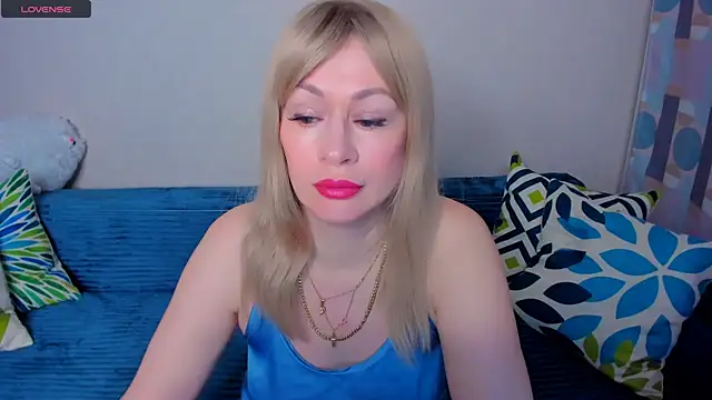 EllenMoore online show from 04.15.26