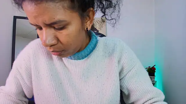 Ellie Alves online show from 09.15.25