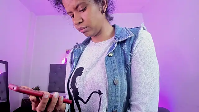 Ellie Alves online show from 11.11.25