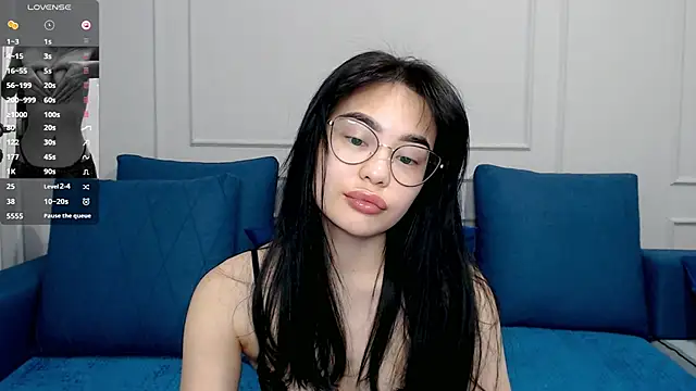 Snapshot of kwana_colada chatting on 03.05.25 kwana colada online show from 03.05.25