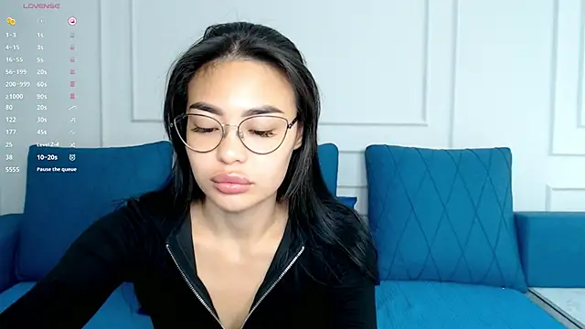 Snapshot of kwana_colada chatting on 10.02.25 kwana colada online show from 10.02.25