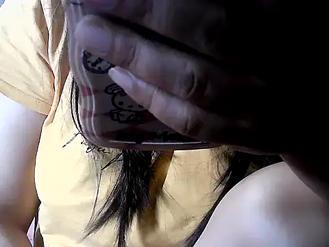 XbighotbootyX online show from 10.18.25