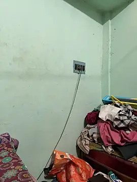 Snapshot of desi_dick12 chatting on 09.28.25 desi dick12 online show from 09.28.25