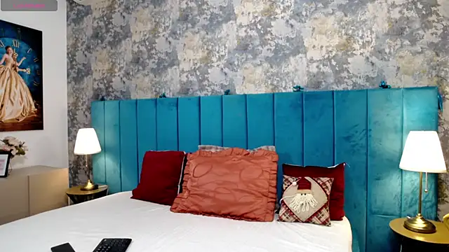 LisaCroft online show from 12.23.25