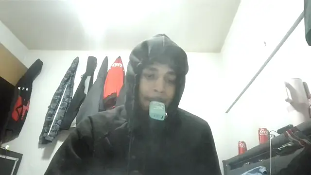 Snapshot of bigdickjojo69 chatting on 03.17.26 bigdickjojo69 online show from 03.17.26