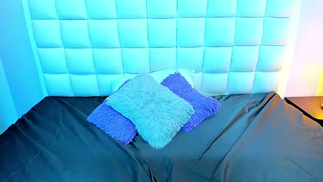 teresasroom  online show from 04.15.26