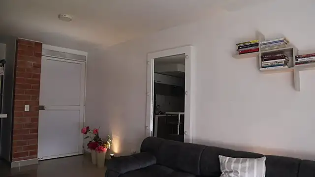  Vahos  online show from 11.09.25