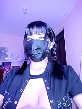 Latin summer online show from 02.18.25