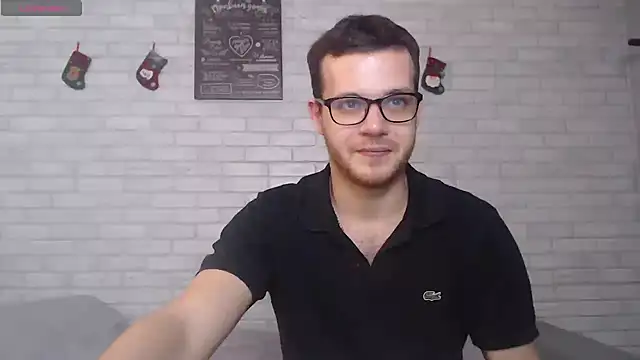 Snapshot of Alexxx_horny chatting on 01.04.25 Alexxx horny online show from 01.04.25