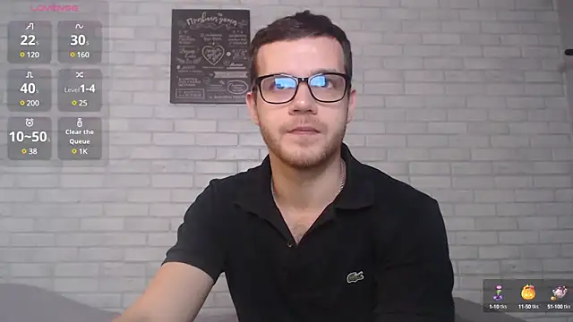 Snapshot of Alexxx_horny chatting on 01.11.25 Alexxx horny online show from 01.11.25