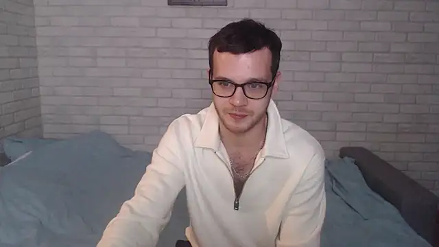 Snapshot of Alexxx_horny chatting on 01.19.25 Alexxx horny online show from 01.19.25