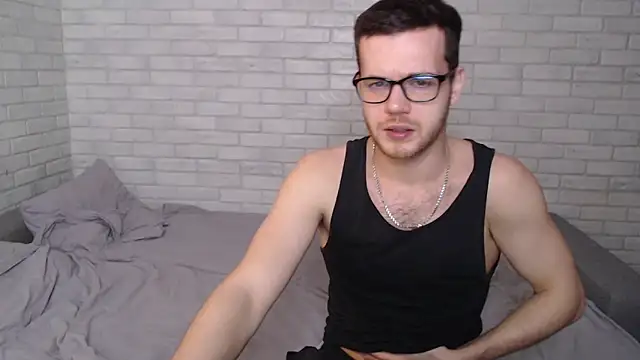 Snapshot of Alexxx_horny chatting on 02.28.25 Alexxx horny online show from 02.28.25