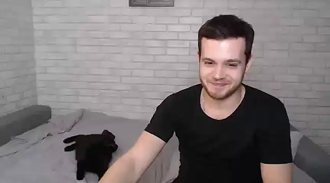 Snapshot of Alexxx_horny chatting on 03.14.25 Alexxx horny online show from 03.14.25