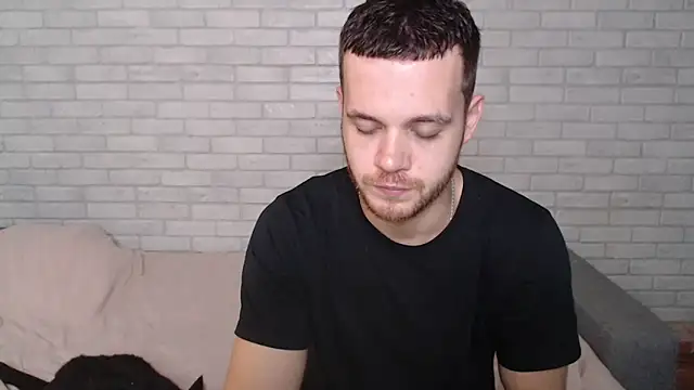 Snapshot of Alexxx_horny chatting on 10.25.25 Alexxx horny online show from 10.25.25