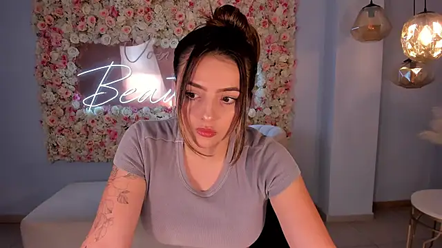 AmyWood online show from 12.24.24