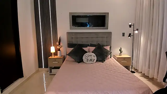 AmyWood online show from 02.18.25