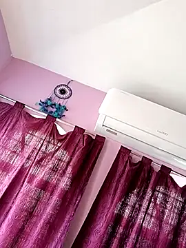 Snapshot of Mini865433 chatting on 03.21.25 Mini865433 online show from 03.21.25