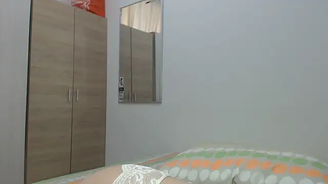 camilahot23 online show from 01.31.25