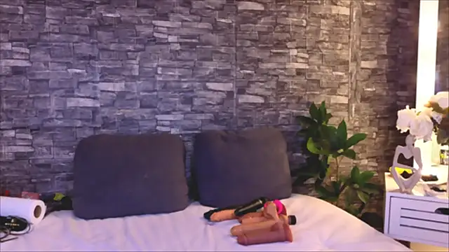 JennyPisik online show from 11.14.25