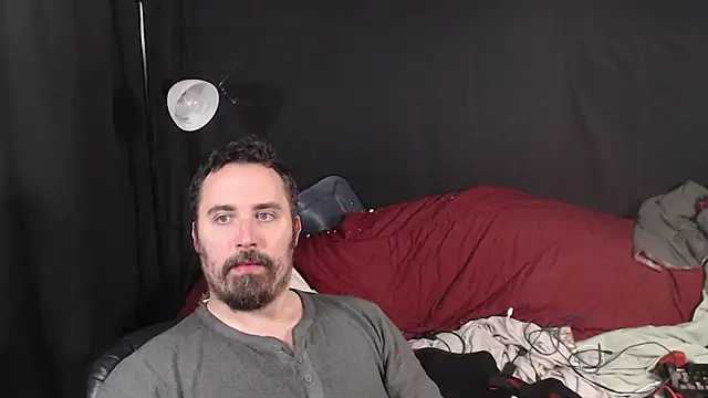 Metalstud online show from 10.25.25