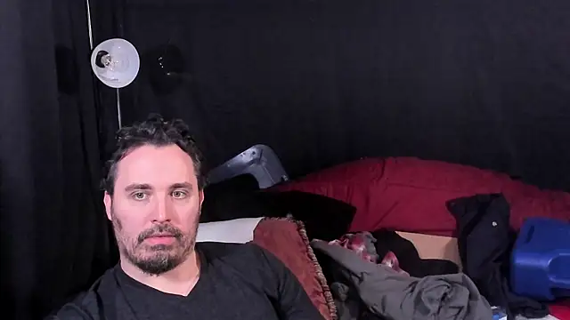 Metalstud online show from 12.20.25