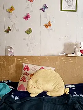 Katti Kissa online show from 02.28.25