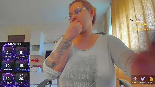 hot evil queen online show from 10.23.25