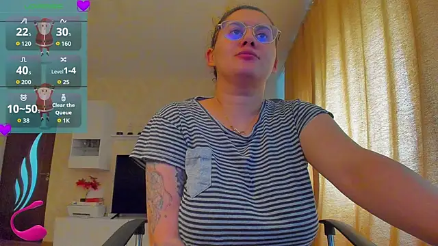 hot evil queen online show from 12.16.25