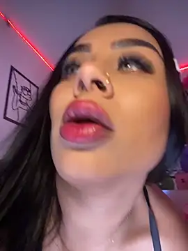 Emma Brown 12 online show from 11.06.25