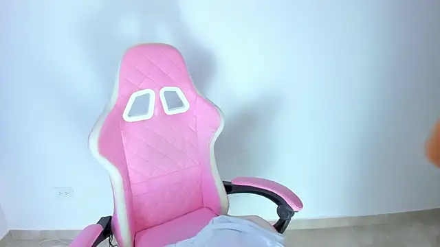 MeganWhite3 online show from 01.23.25