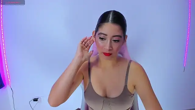 MeganWhite3 online show from 02.19.25