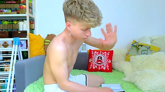 LandelRay online show from 04.11.26