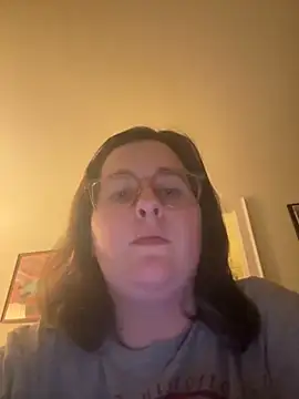 Snapshot of Luce127 chatting on 11.08.25 Luce127 online show from 11.08.25