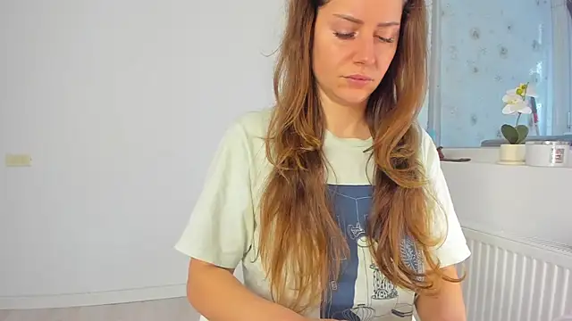 Snapshot of DiamondKay chatting on 02.24.26 DiamondKay online show from 02.24.26