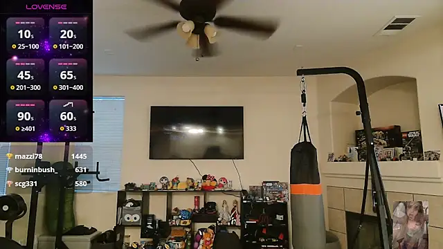 Snapshot of Blondiewithanass chatting on 11.09.25 Blondiewithanass online show from 11.09.25