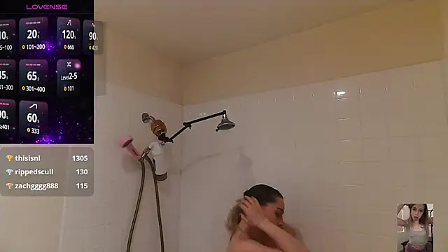 Snapshot of Blondiewithanass chatting on 11.26.25 Blondiewithanass online show from 11.26.25