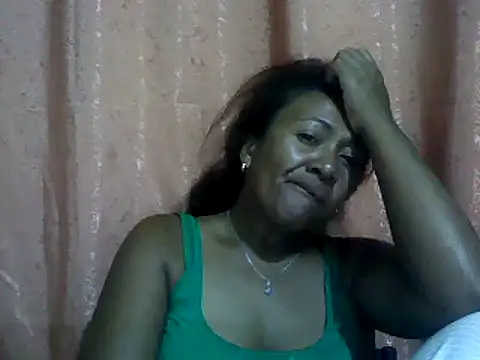 Snapshot of sexyladii chatting on 02.01.25 sexyladii online show from 02.01.25