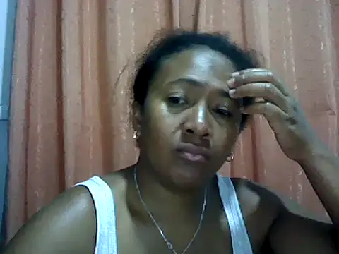 Snapshot of sexyladii chatting on 03.14.25 sexyladii online show from 03.14.25