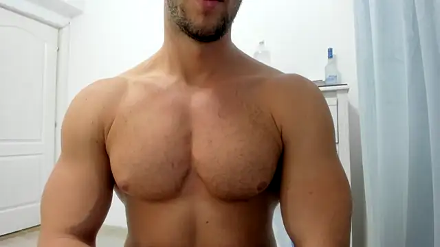 woolfiie online show from 11.06.25