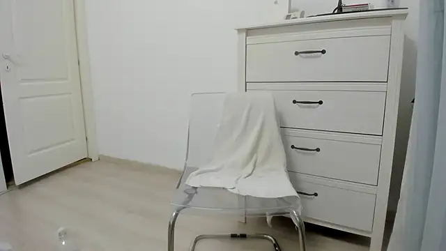 woolfiie online show from 11.13.25