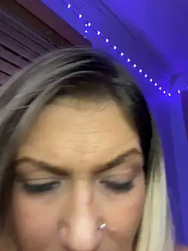 Snapshot of LittleMissEeve chatting on 02.28.25 LittleMissEeve online show from 02.28.25