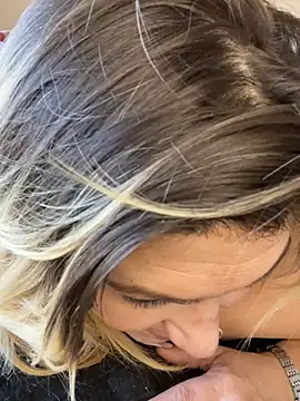 Snapshot of LittleMissEeve chatting on 03.02.25 LittleMissEeve online show from 03.02.25